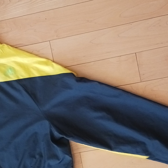 Boy's Adidas light jacket - Picture 3 of 10